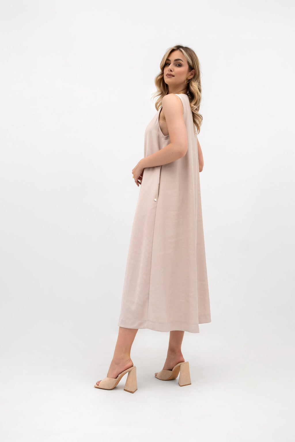 Robe midi ample à encolure en V et poches