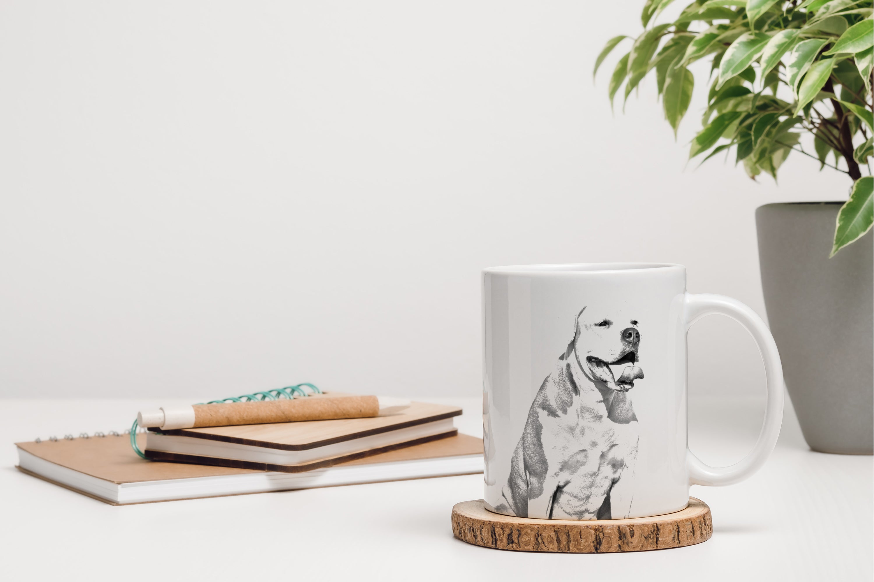 American Bulldog, Old Country Bulldog - cup with a dog, cute cup with graphics, a gift with your photo from the Art-Dog brand