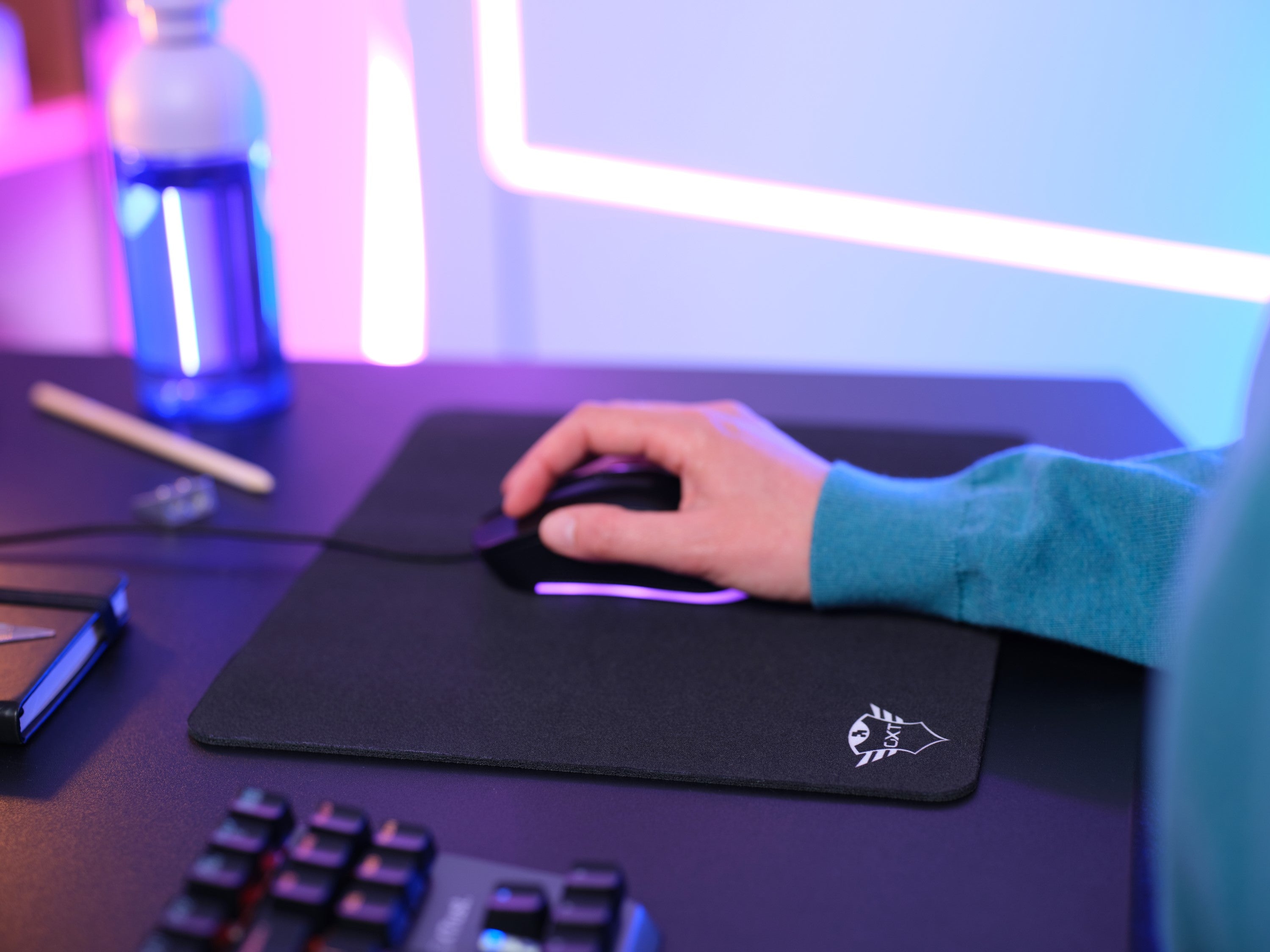 Trust GXT 754 Tapis de souris de jeu Noir