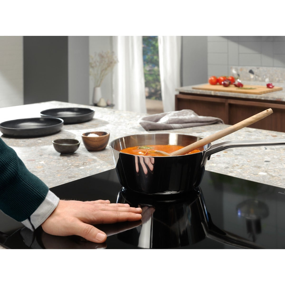 Electrolux EIT60433CT Noir Intégré 60 cm Plaque avec zone à induction 4 zone(s)