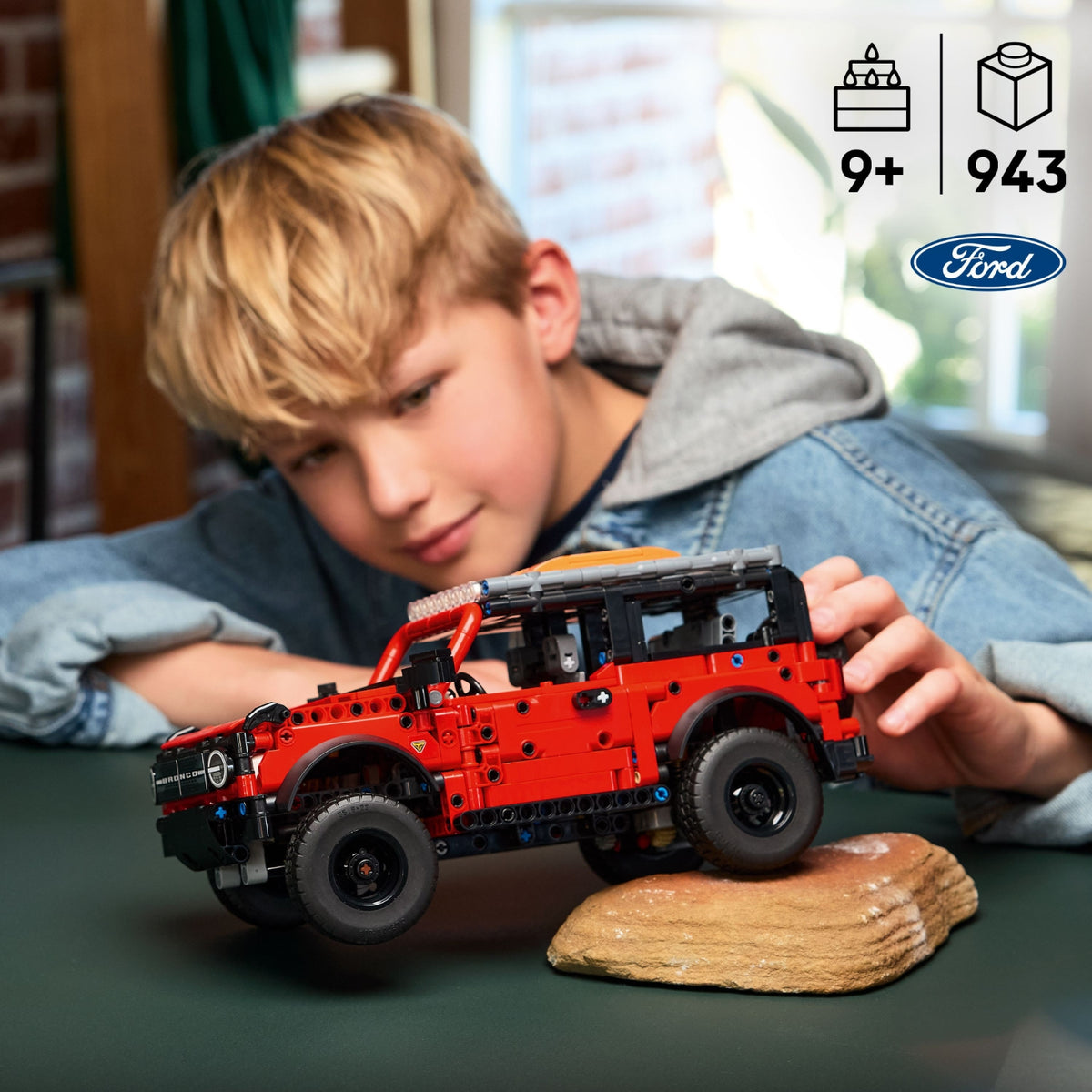 LEGO Technic SUV Ford Bronco 42213