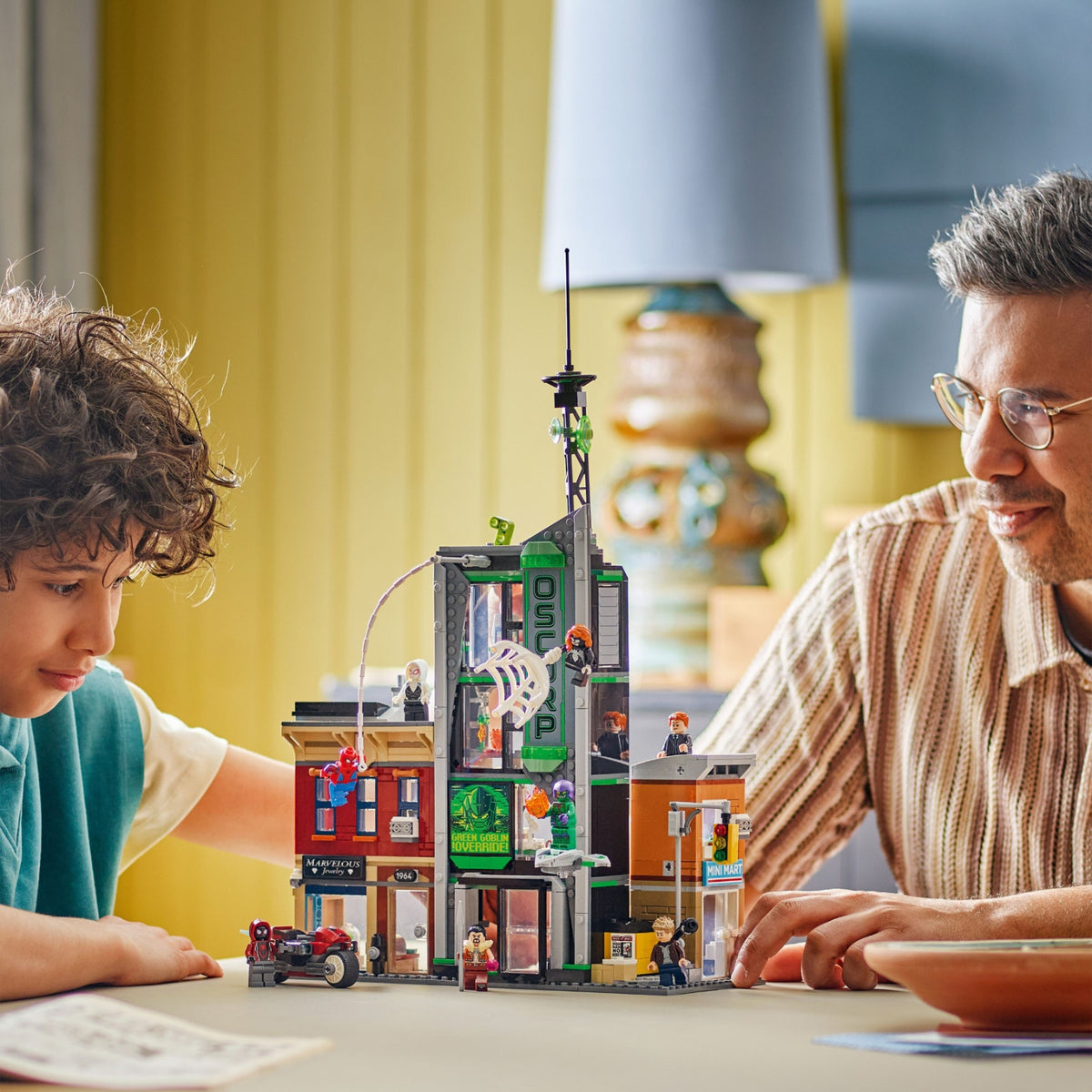 LEGO Marvel Spider-Man Contre Oscorp 76324