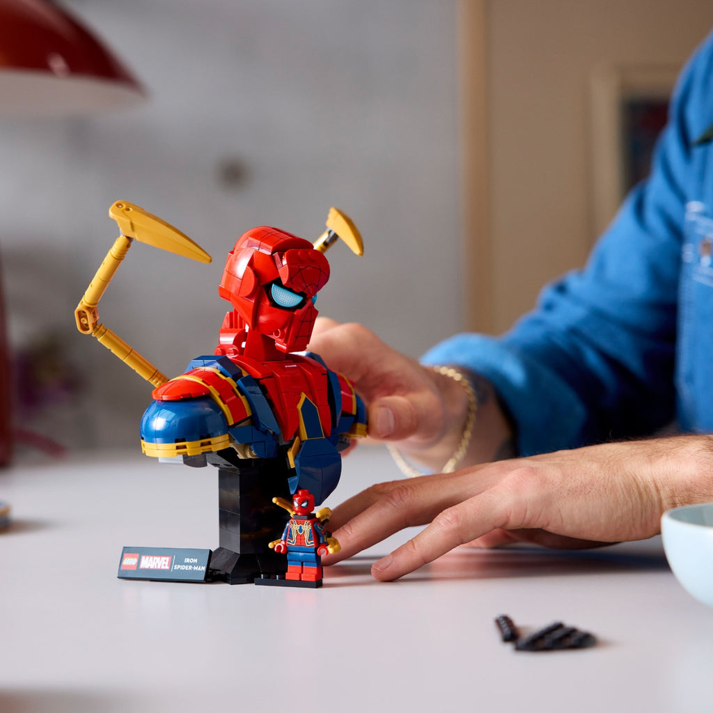 LEGO Marvel Buste d’Iron Spider-Man 76326