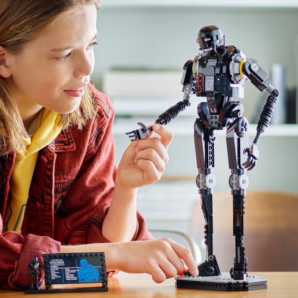 LEGO Star Wars Andor - K-2SO le Droïde de Sécurité 75434