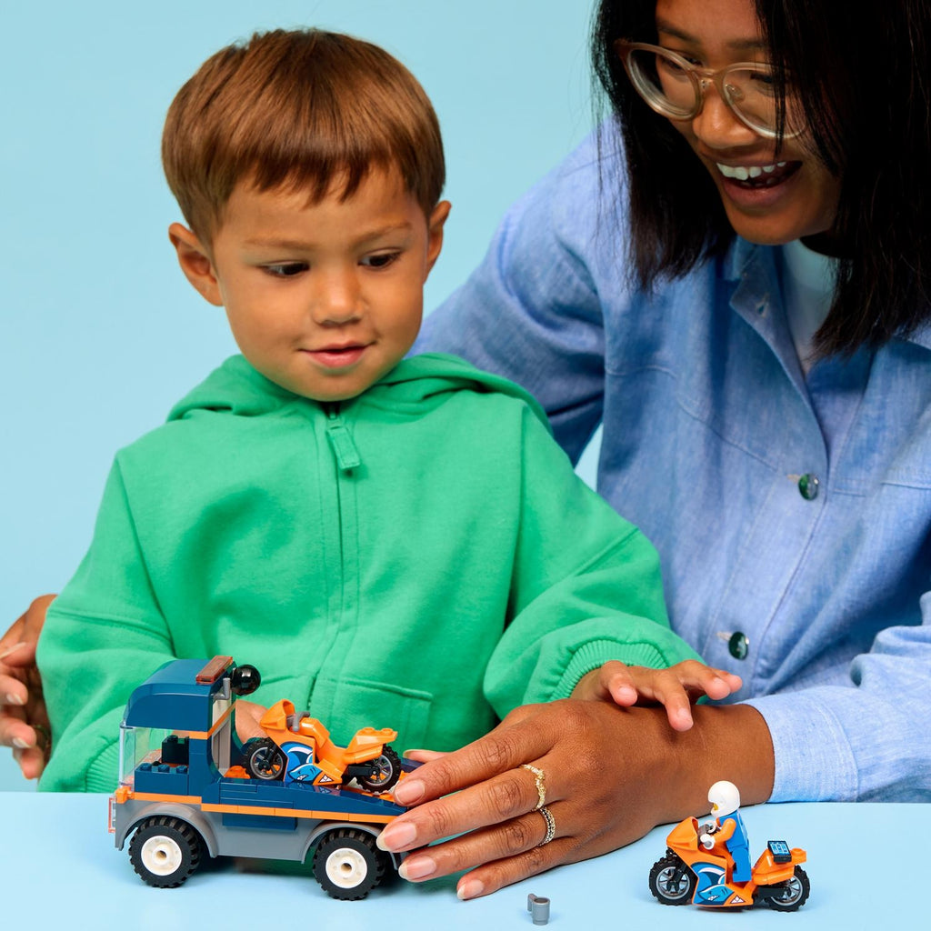 LEGO City le Transporteur de motos 60491