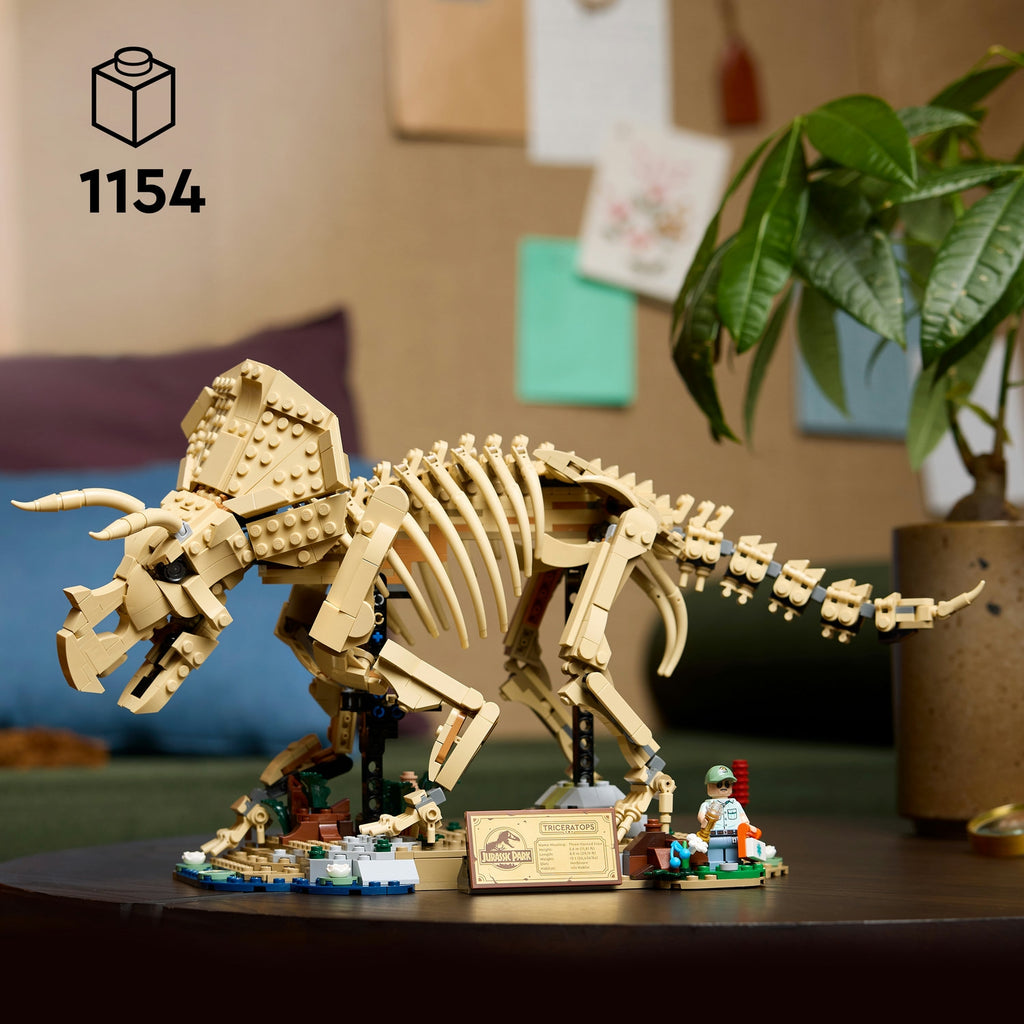 LEGO Jurassic World 77985.0