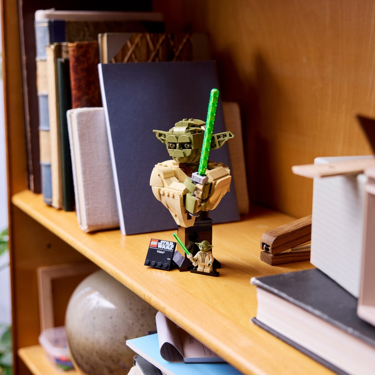 LEGO Star Wars 75438 V29 Yoda