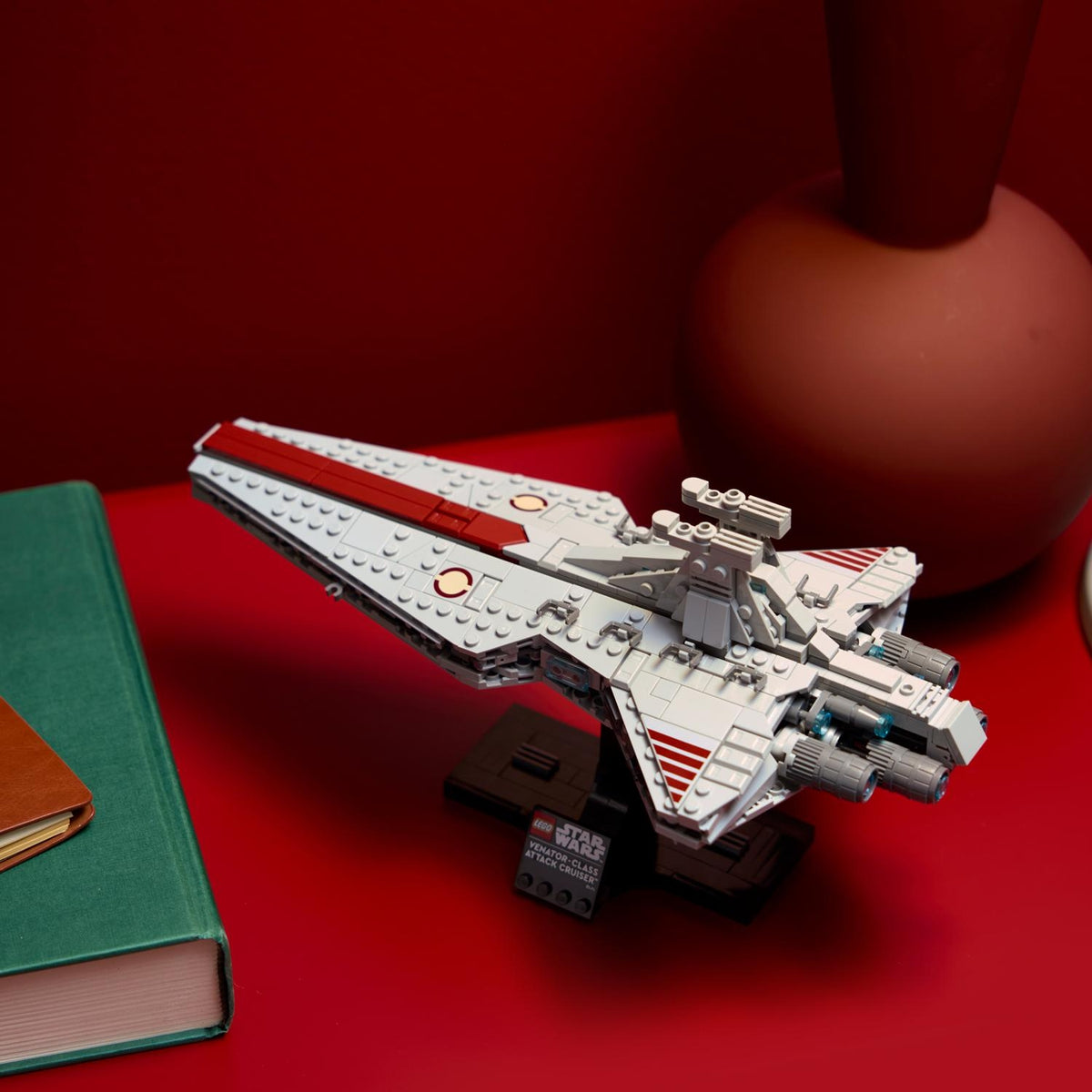 LEGO Star Wars Le Croiseur d'Assaut de Classe Venator 75441