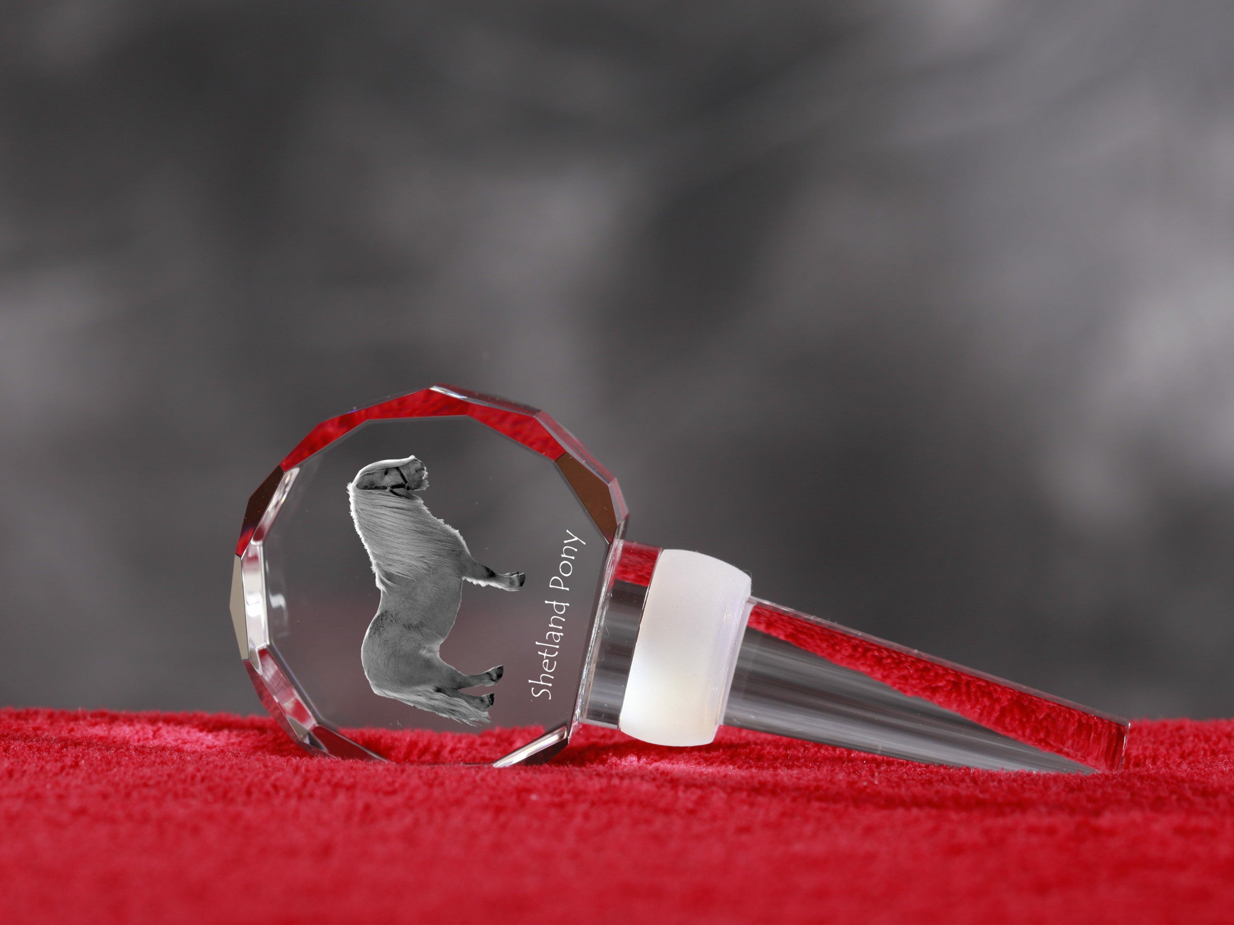 Shetland Pony - Crystal bottle stopper with horse, unique wine stopper with photo, personalised gift for sommelier by Art-Dog brand