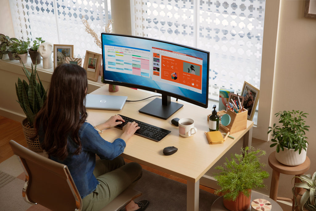HP P34hc G4 Écran Incurvé WQHD USB-C