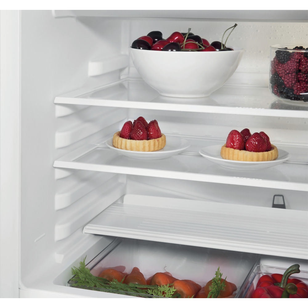 Whirlpool WBUF011 frigo combine Sous comptoir 126 L