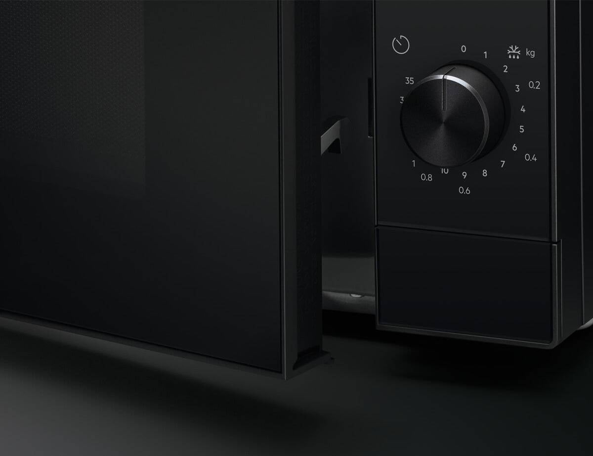 Electrolux EMZ421MMK Noir Micro-onde combiné Comptoir 21 L 800 W