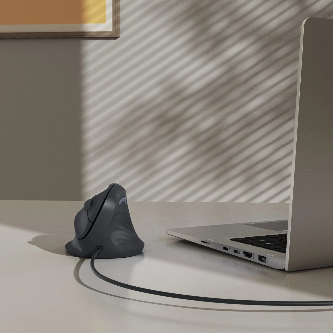 Hama ECM-500R Souris de Bureau Optique pour Droitier, USB Type-A, 1800 DPI, Noir