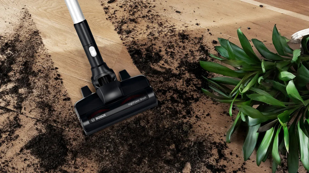 Bosch Bosch BSS715FRSH aspirateur balai et balai électrique Aspirateur-balai 2 en 1 Batterie Sec Sans sac 0,3 L Noir, Argent 5 Ah