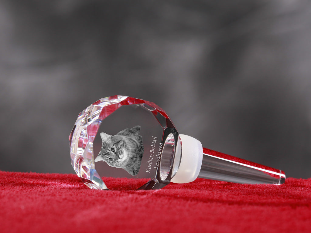 Kurilian bobtail longhaired - Crystal bottle stopper with cat, unique wine stopper with photo, personalised gift for sommelier by Art-Dog brand
