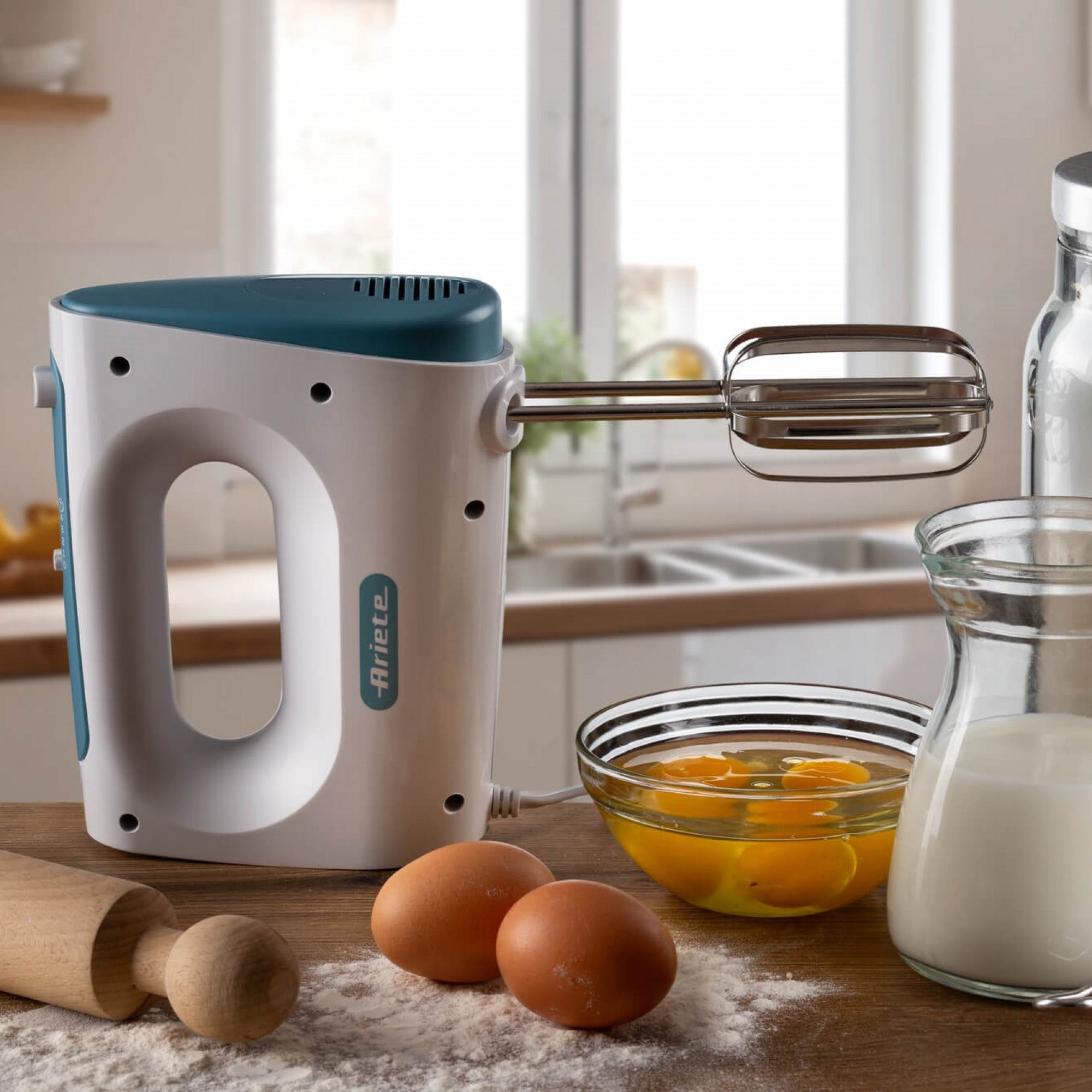 Ariete 1545/01 Batteur à main 450 W Blanc, Bleu clair