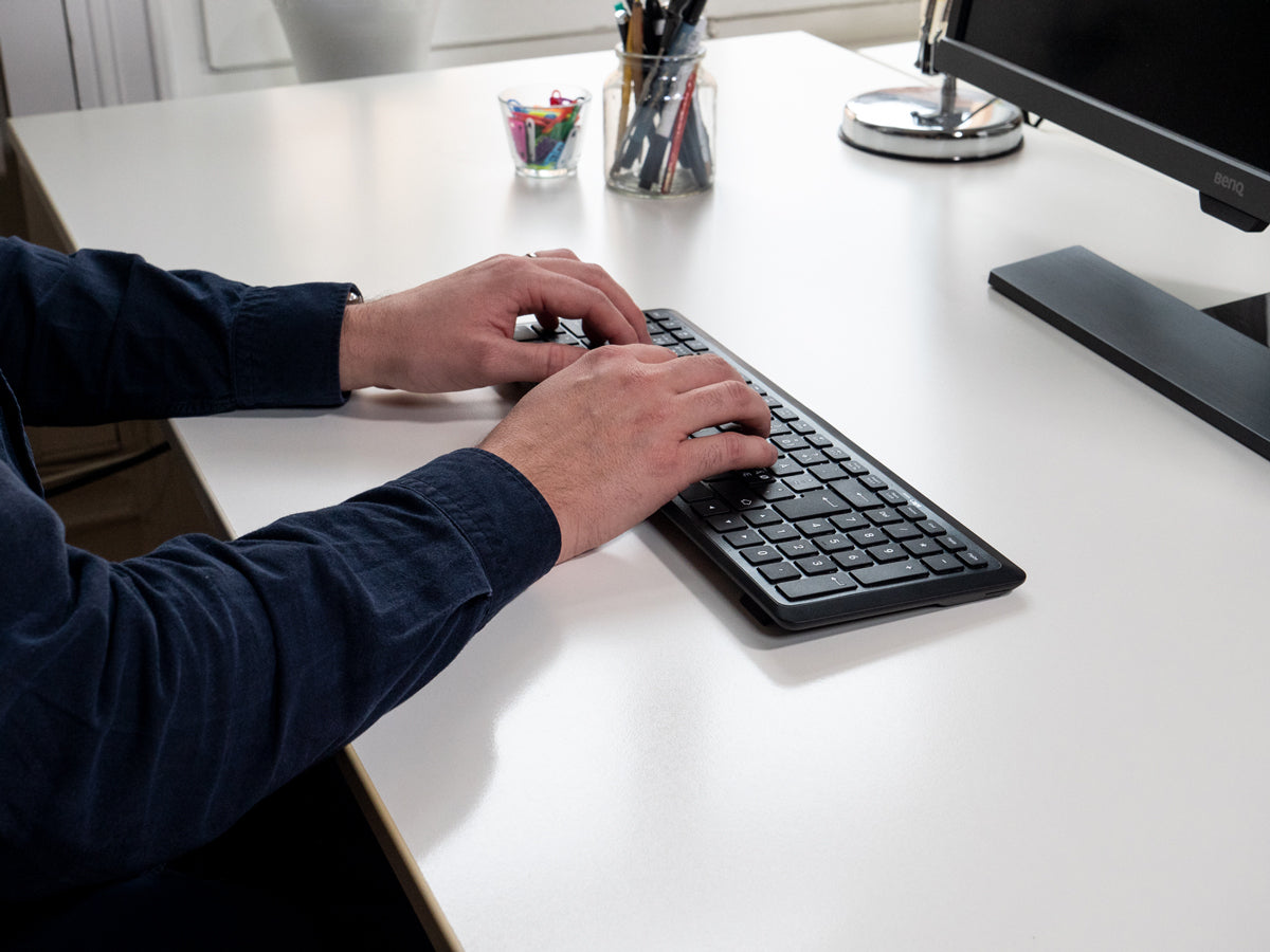 Mousetrapper Type Midi - NORDIC clavier maison/bureau USB + RF Wireless + Bluetooth QWERTY Nordique Noir
