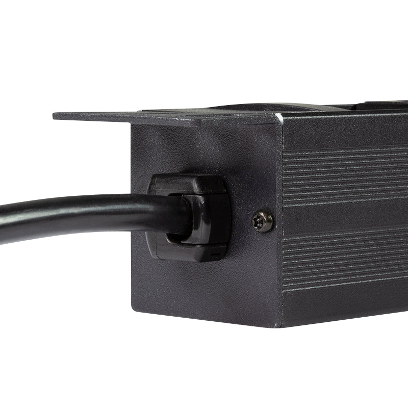 LogiLink PDU8C02 unité de distribution d'énergie 8 sortie(s) CA 1U Noir