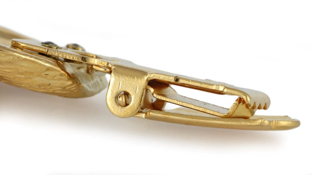 Chihuahua long-haired I - brooch with a clip, gold-plated holder for a start number, a gift for a dog show by Art-Dog brand.