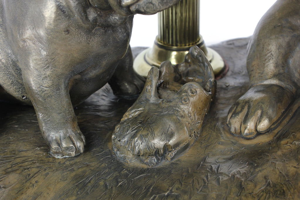 Bulldog, English Bulldog, British Bulldog - stained glass lamp with a lampshade, table lamp with a dog statue, interior decor in retro style by Art-Dog brand
