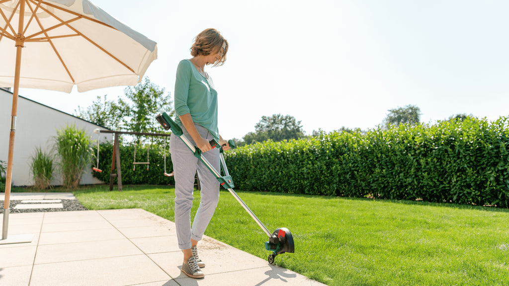 Bosch Bosch Universal GrassCut 18V-260 26 cm Batterie Noir, Vert