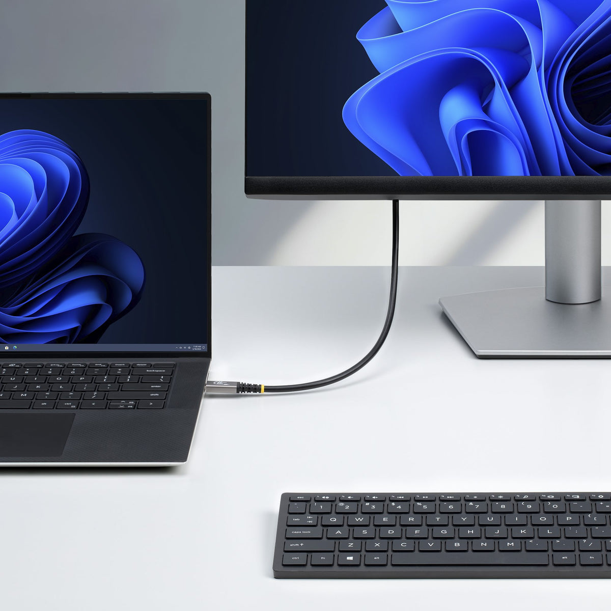 StarTech.com Câble USB4 USB-C 3m, 20 Gbit/s, 60W PD, 4K 120Hz DP 1.4, Blanc