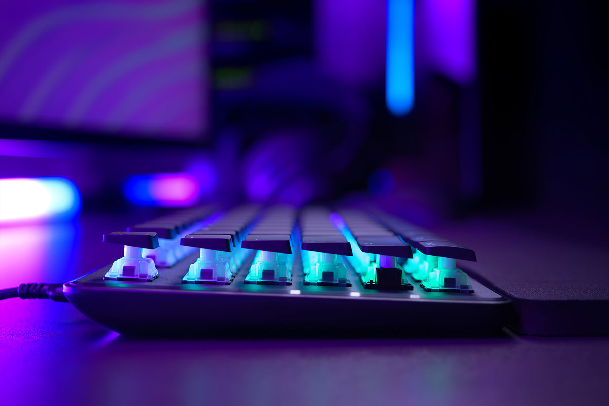 Turtle Beach Clavier gaming RGB mécanique magnétique Vulcan II TKL Pro