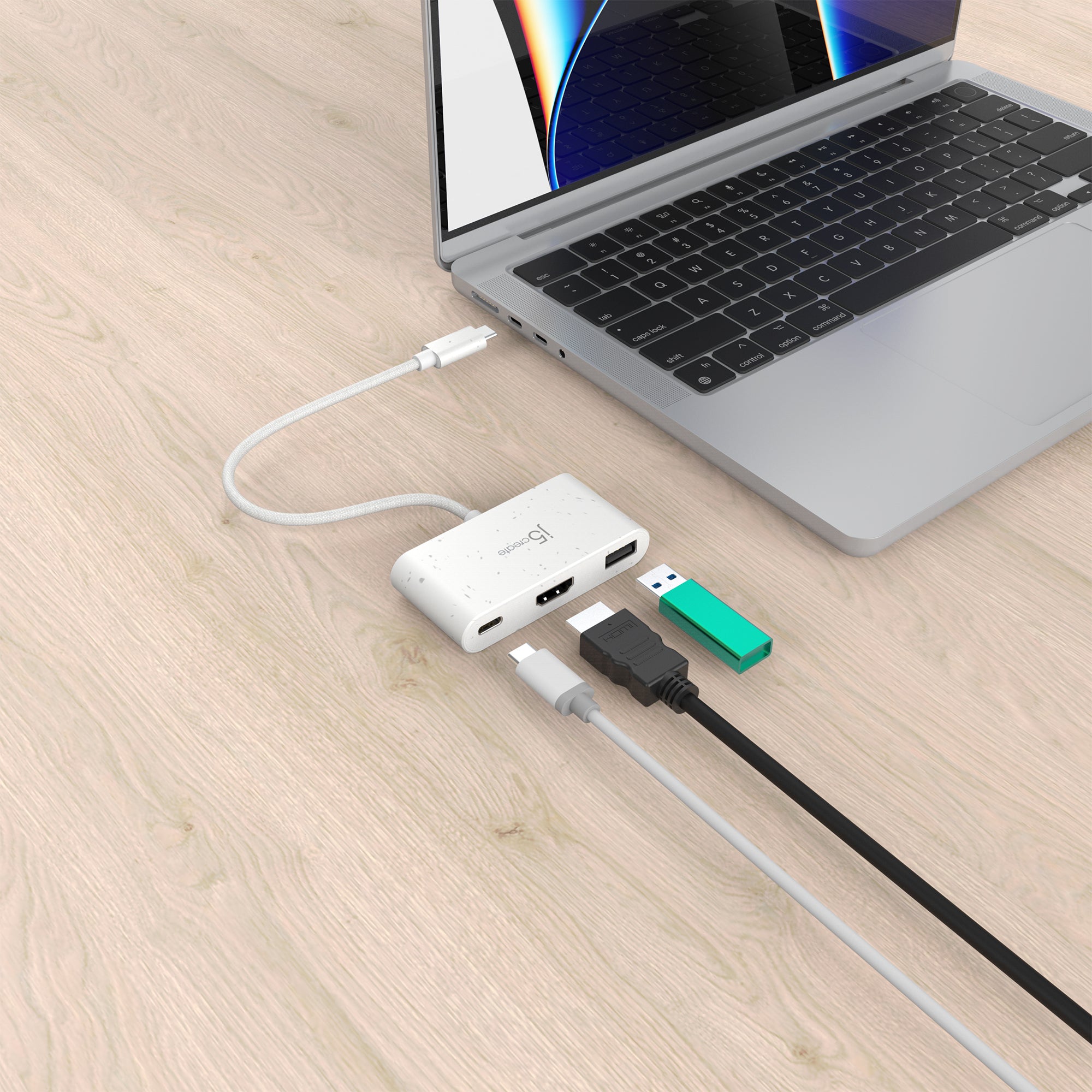 j5create JCA379EW-N USB-C® écologique vers HDMI™ et USB™ Type-A avec Power Delivery
