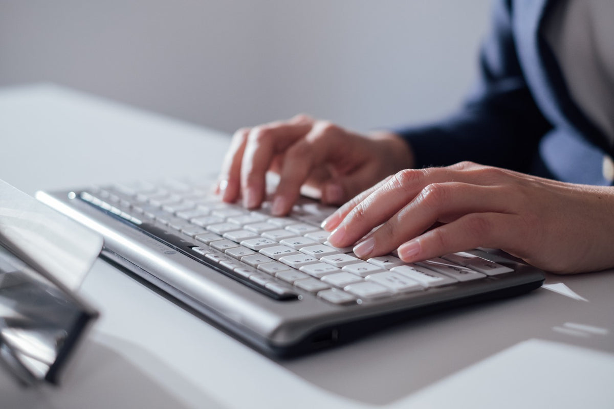 Clavier Compact S-Board 840 DE Qwertz avec Ports USB