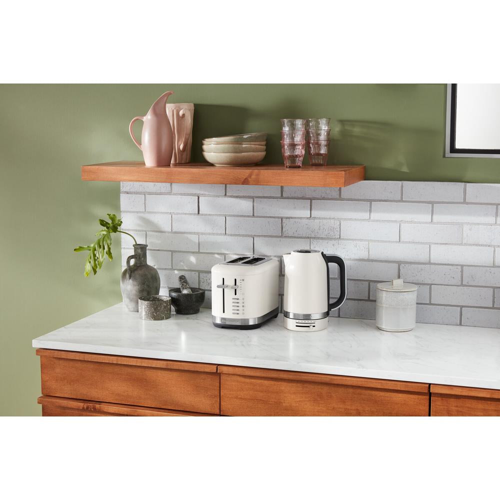 KitchenAid 5KEK1701EPL bouilloire 1,7 L 2400 W Noir, Acier inoxydable, Blanc