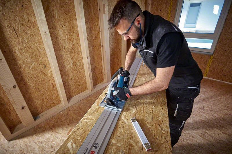 Bosch Bosch GKS 18V-68 GC Professional 19 cm Noir, Bleu 5000 tr/min