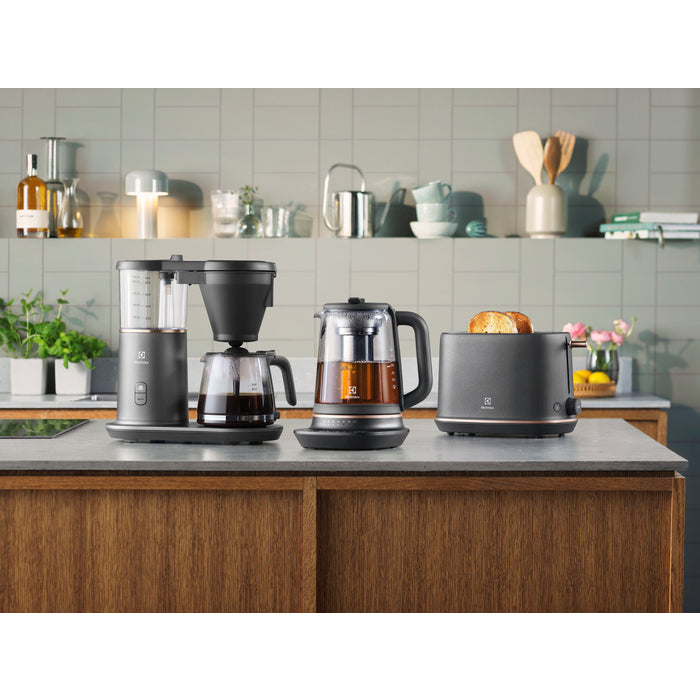 Electrolux E7T1-6BP 2 part(s) 980 W Noir