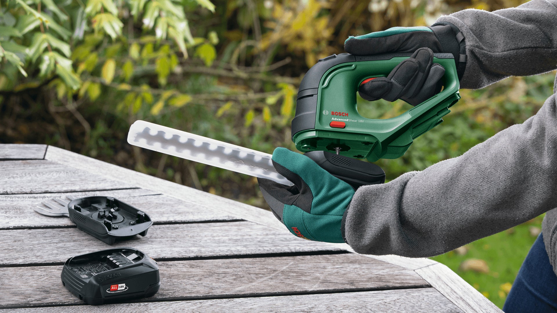 Bosch Bosch AdvancedShear 18V-10 cisaille sans fil 10 cm Lithium-Ion (Li-Ion) Noir, Vert