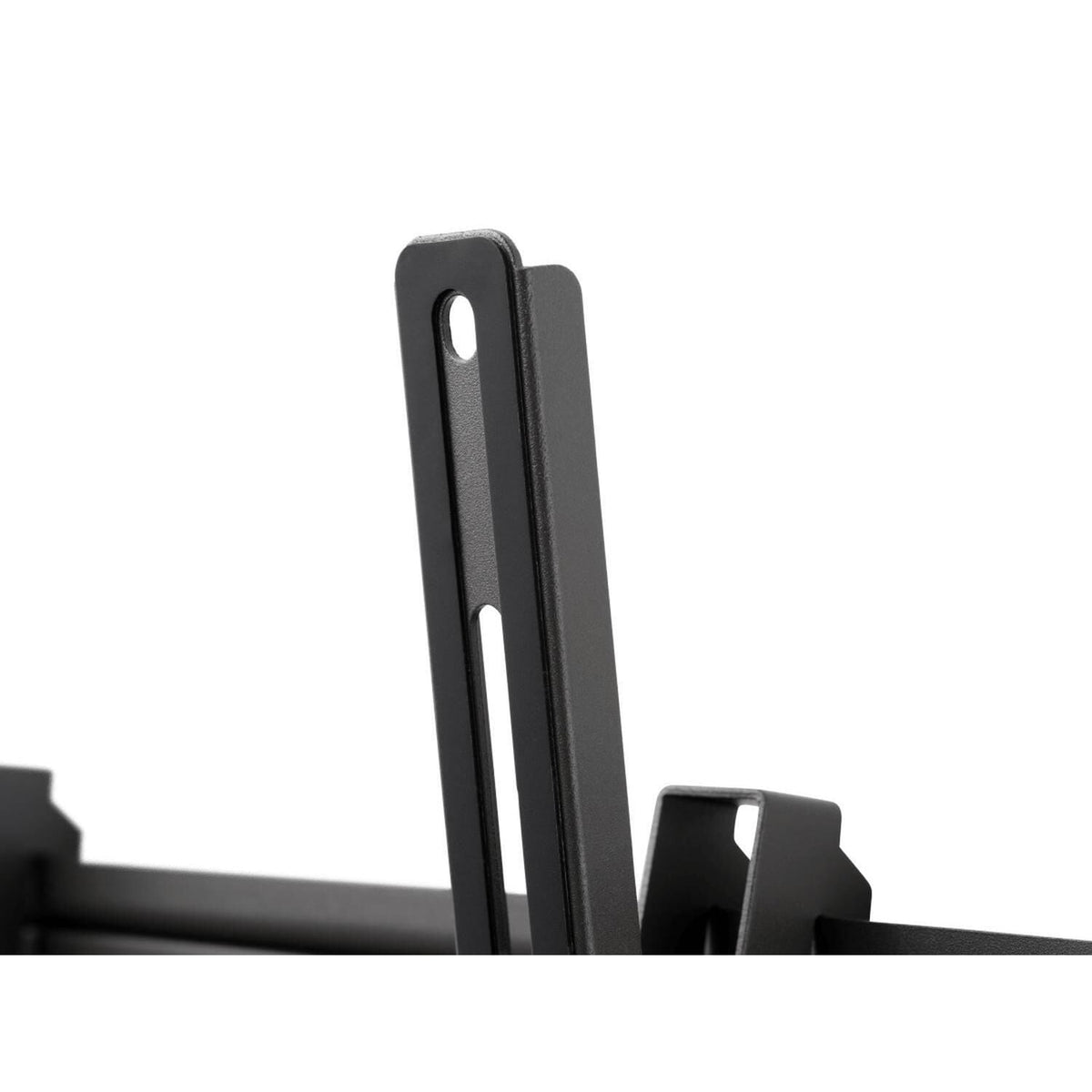 Oneforall Support TV mural inclinable - WM5620 - Noir