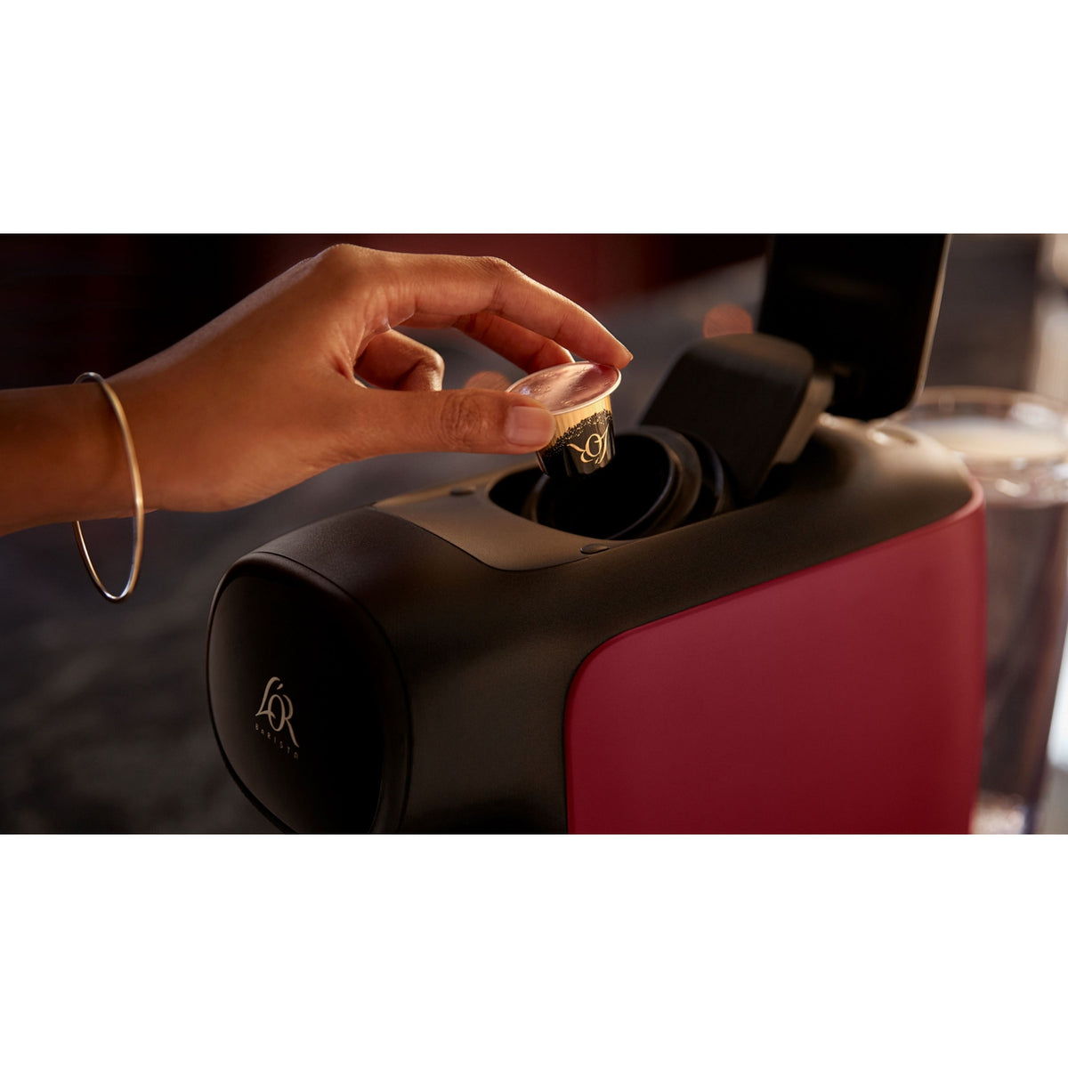 Philips Cafetière à capsules L'Or Barista LM9012/50 machine à café Sublime Rouge