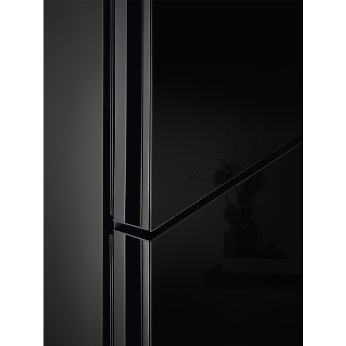 Electrolux LNT7ME36K2 Pose libre 366 L Noir