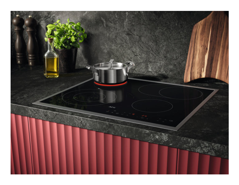 AEG NRN64A06XB Noir Intégré 60 cm Céramique 4 zone(s)
