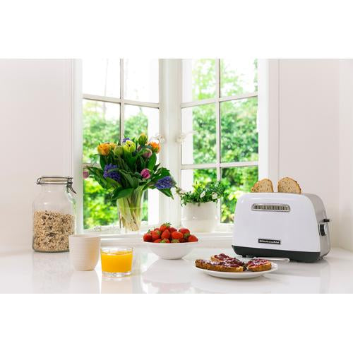 KitchenAid 5KMT2115EWH Grille-pain 2 Tranches 1100 W, Acier Inoxydable et Blanc