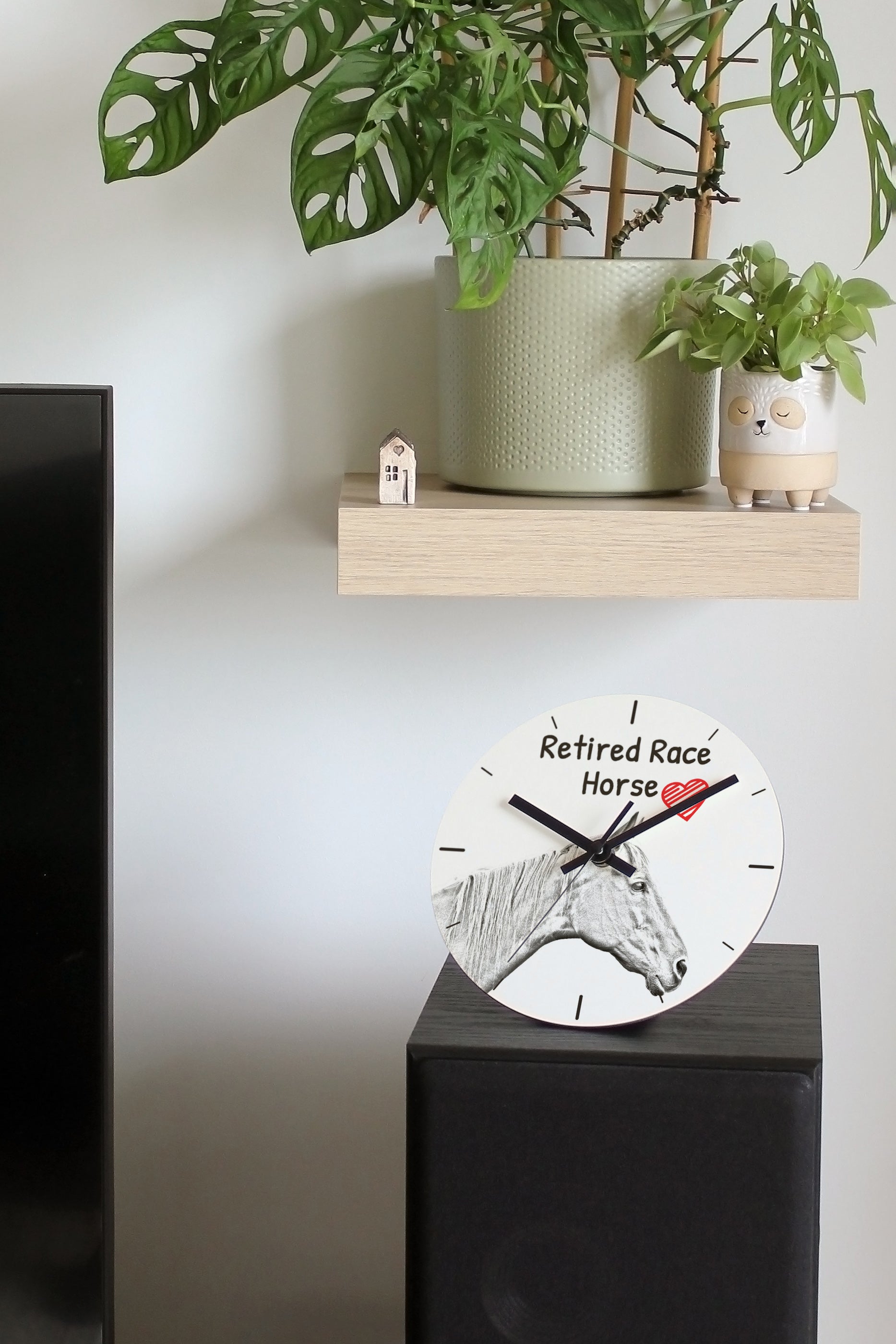 Retired Race Horse - wall clock with a horse, shelf clock with a print, personalized home decoration from the Art-Dog brand