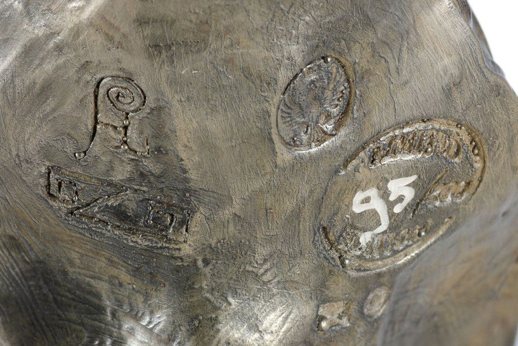 Australian Stock Horse - a large statuette with a horse, a bust on a stone base, a prestigious award in the Art-Dog brand competition.
