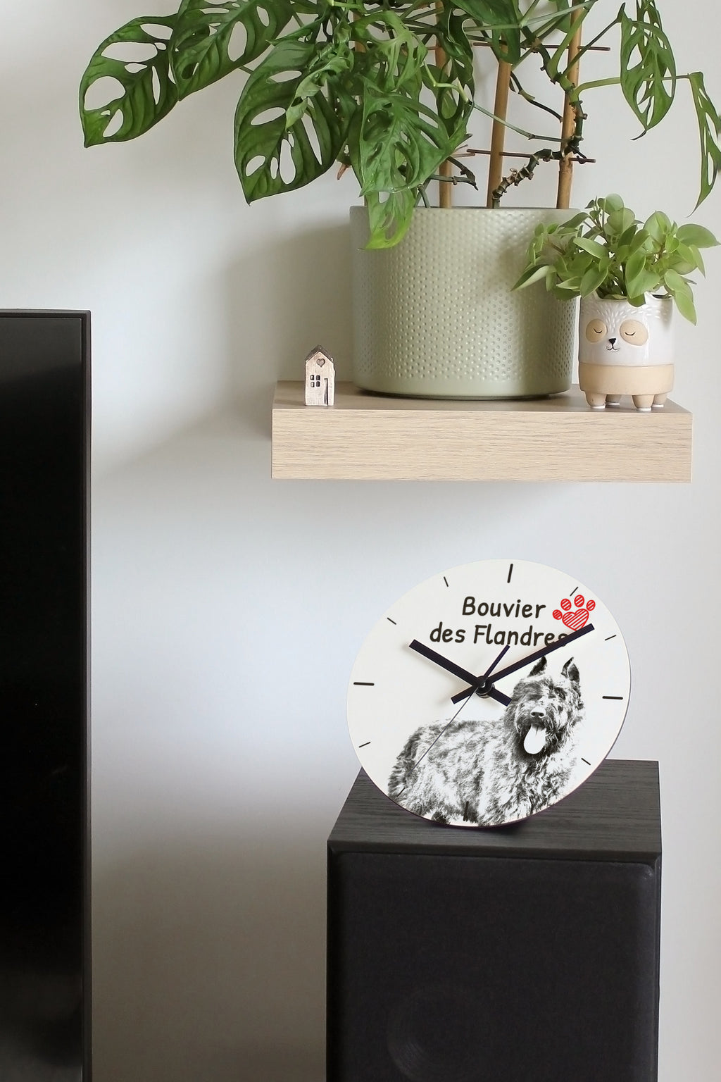 Bouvier des Flandres, Flanders Cattle Dog - wall clock with a dog, shelf clock with a print, personalized home decoration from the Art-Dog brand