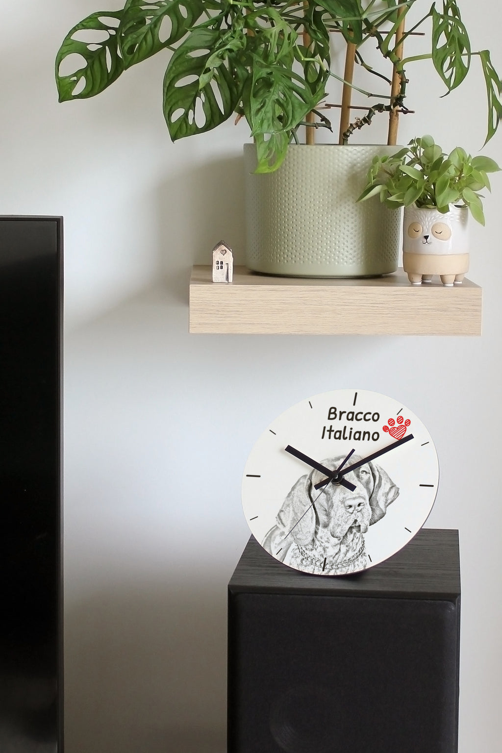Italian Pointing Dog, Bracco Italiano, Italian Pointer - wall clock with a dog, shelf clock with a print, personalized home decoration from the Art-Dog brand