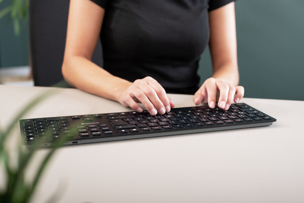 Cherry KW 9100 Slim Clavier Sans Fil RF et Bluetooth QWERTY Anglais Noir
