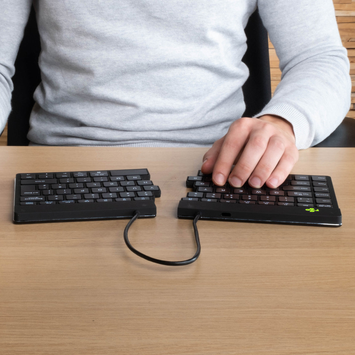 R-Go Tools Clavier ergonomique R-Go Split Break avec logiciel de pause, clavier ergonomique divisé, QWERTY (US), bluetooth, noir