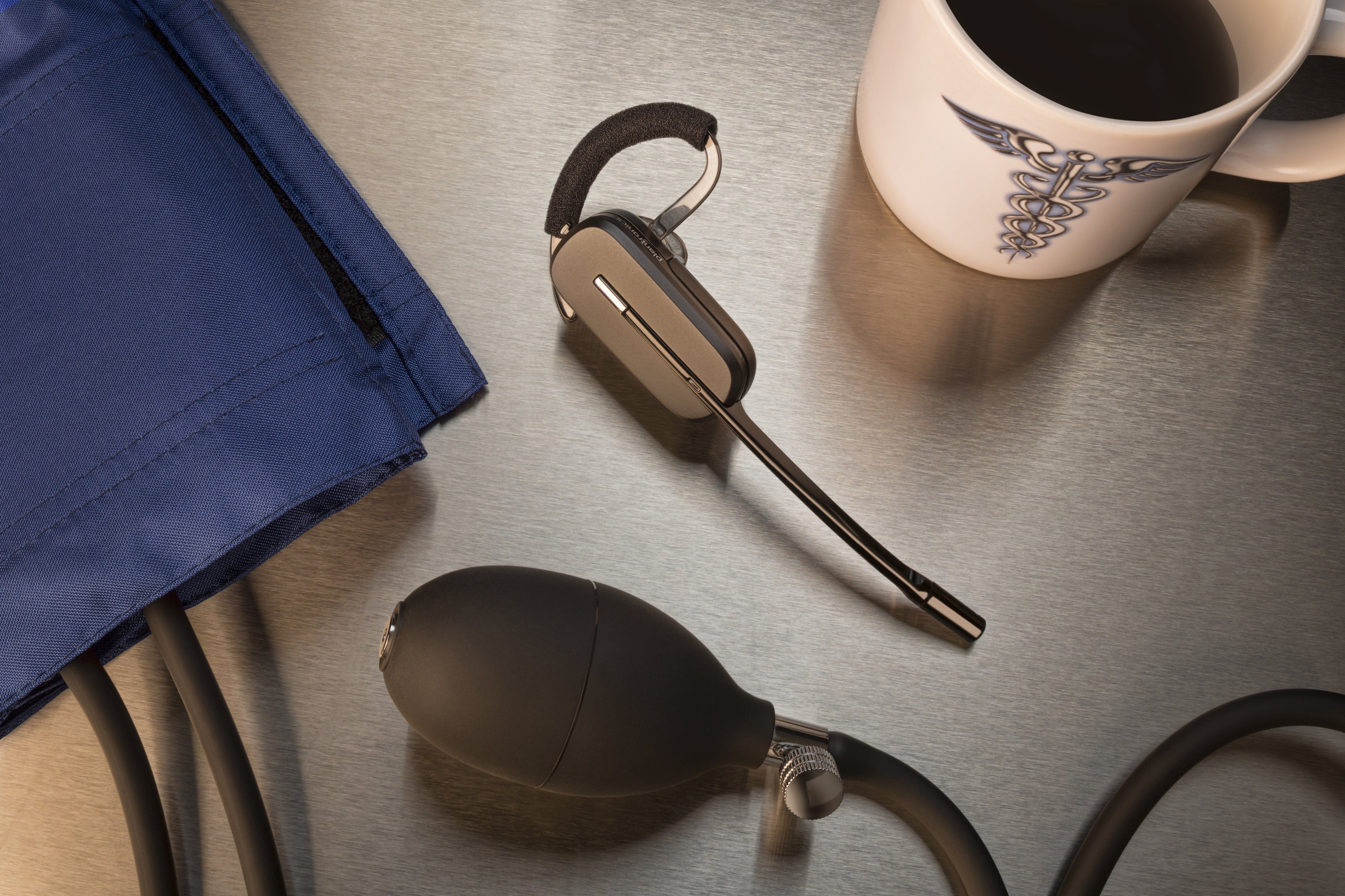 HP Poly Micro-casque Poly CS540A avec levier décroché du combiné
