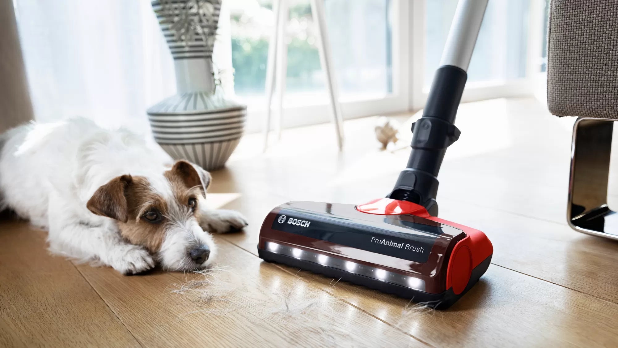 Bosch Bosch BBS711ANM aspirateur balai et balai électrique Batterie Sec Sans sac 0,3 L Noir, Rouge, Acier inoxydable