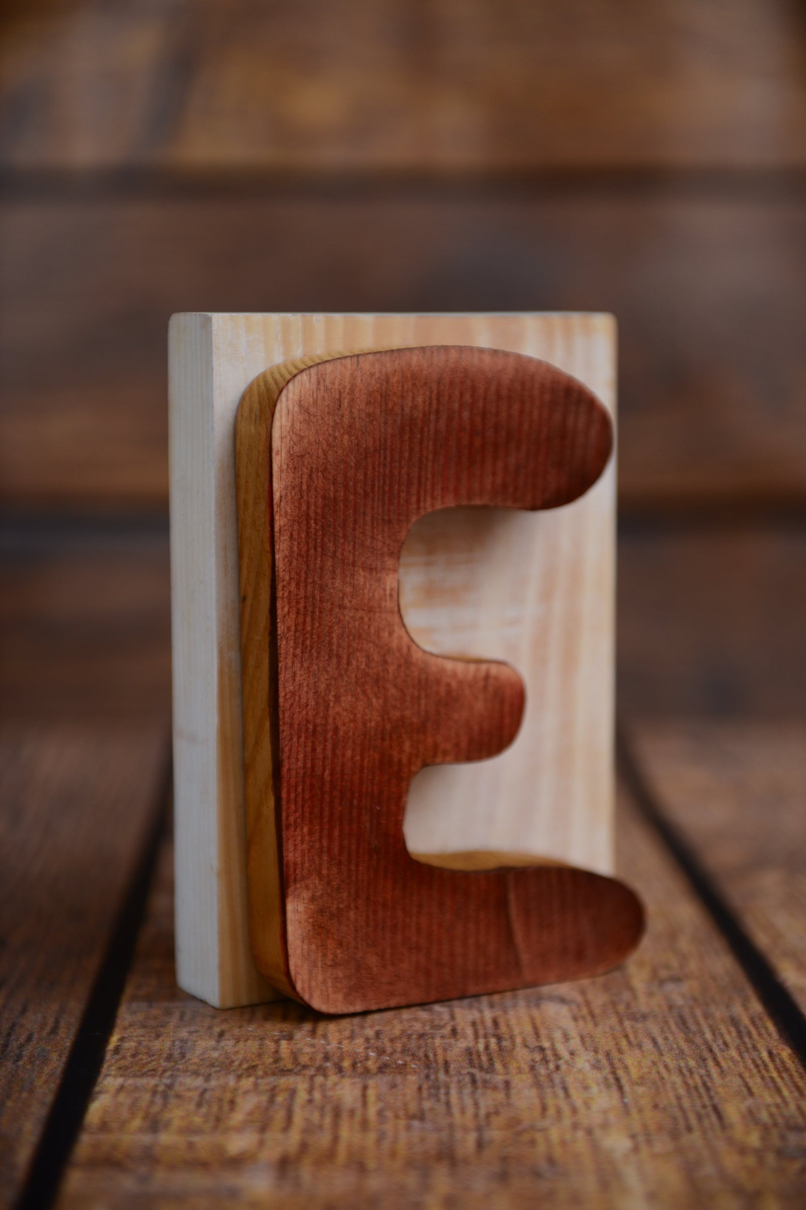 Basset Hound I - wooden LOVE sign, interior decoration with a dog, charming ornament for the shelf by Art-Dog brand