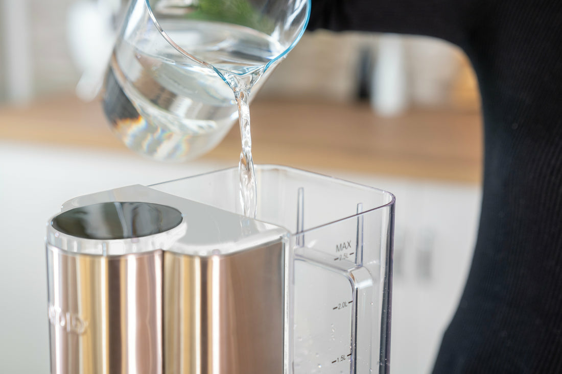 Unold Ava Bouilloire 2,5 L 2600 W, Argent et Blanc