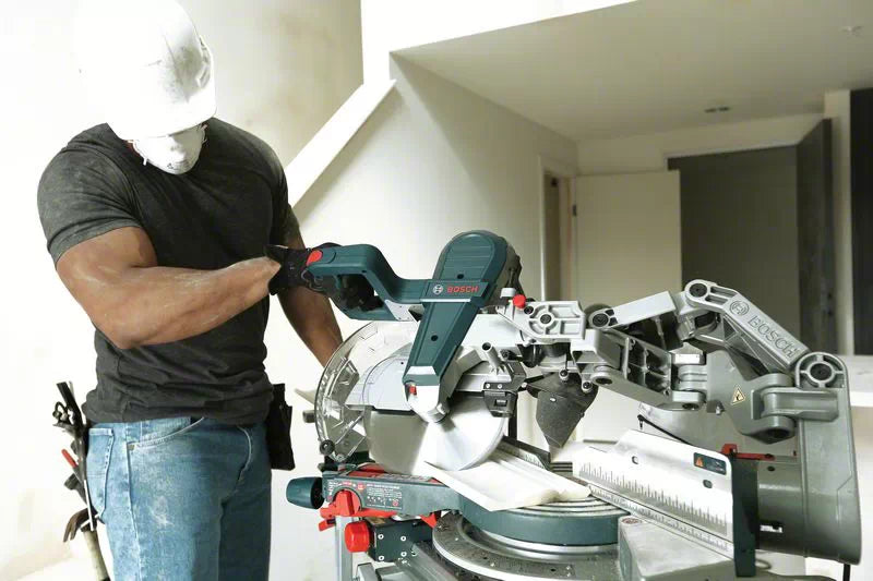 Bosch Bosch GCM 10 GDJ 5000 tr/min 2000 W