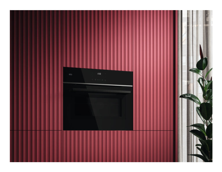 AEG Series 6000 TK6NK40PB 3000 W Noir